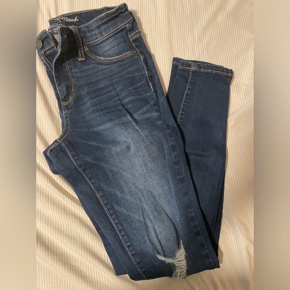 Universal Thread Jeans